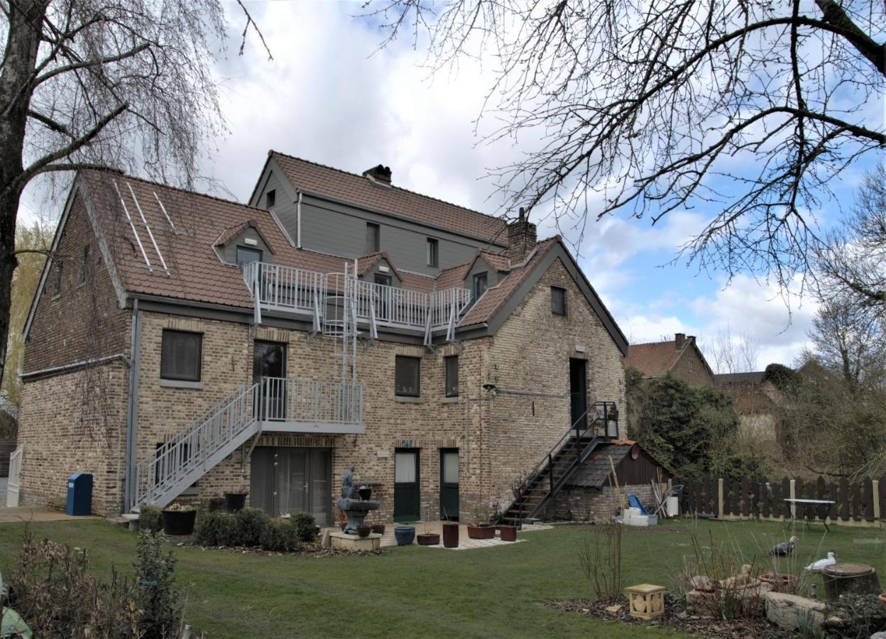 B&B De Dubbelmolen Тонгерен Екстериор снимка