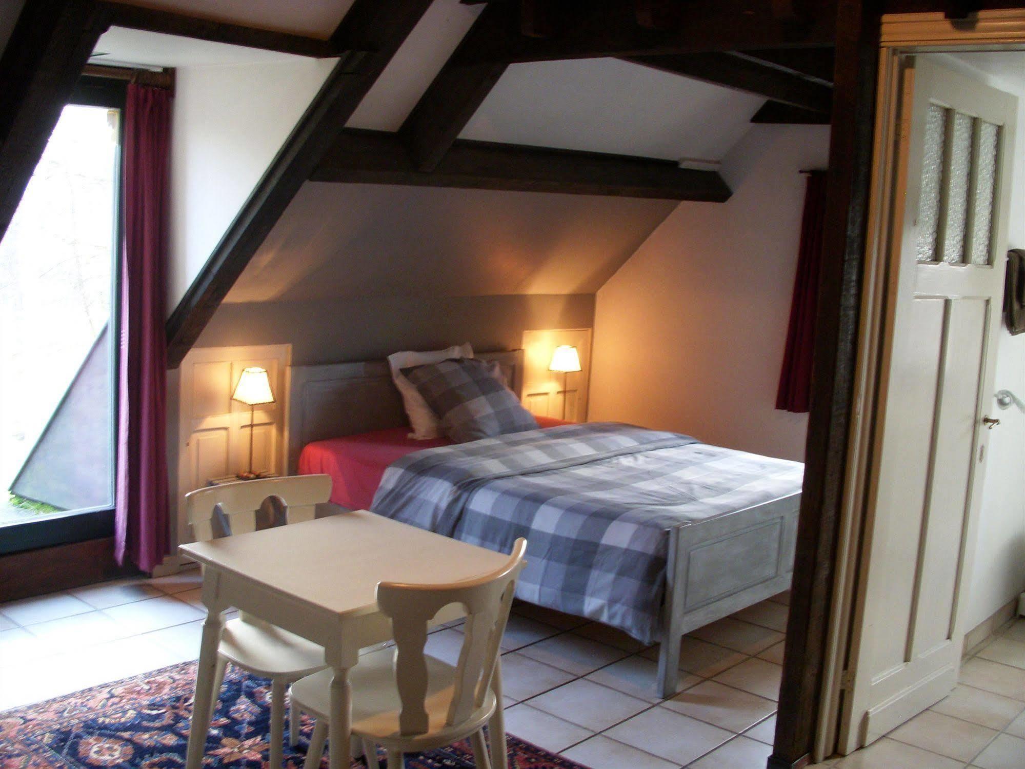 B&B De Dubbelmolen Тонгерен Екстериор снимка