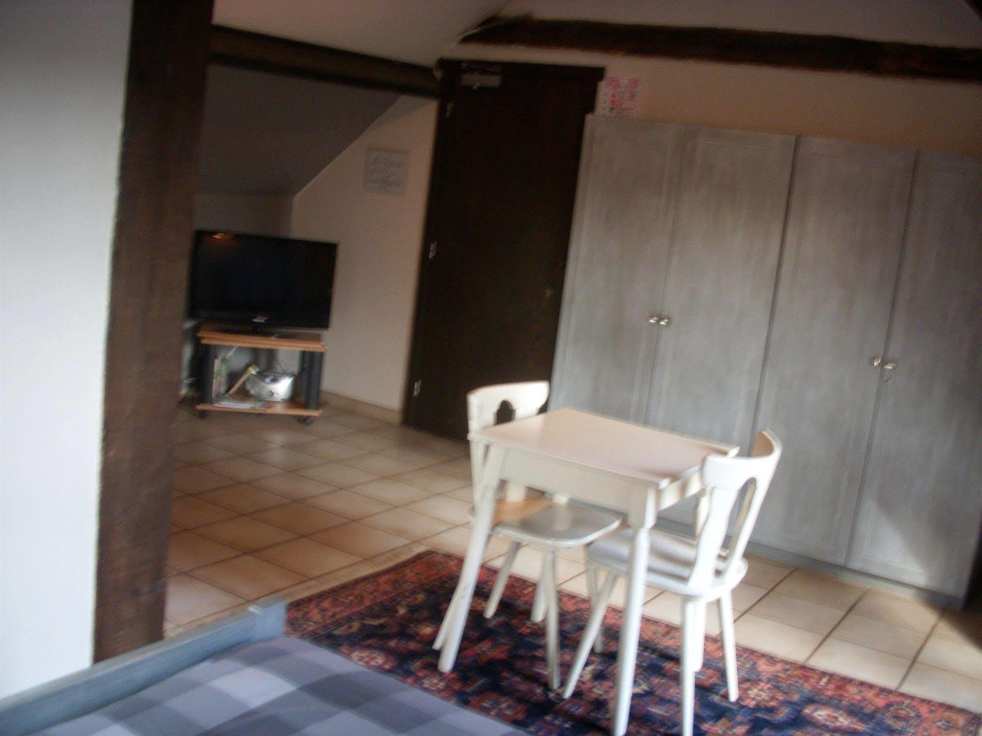 B&B De Dubbelmolen Тонгерен Екстериор снимка